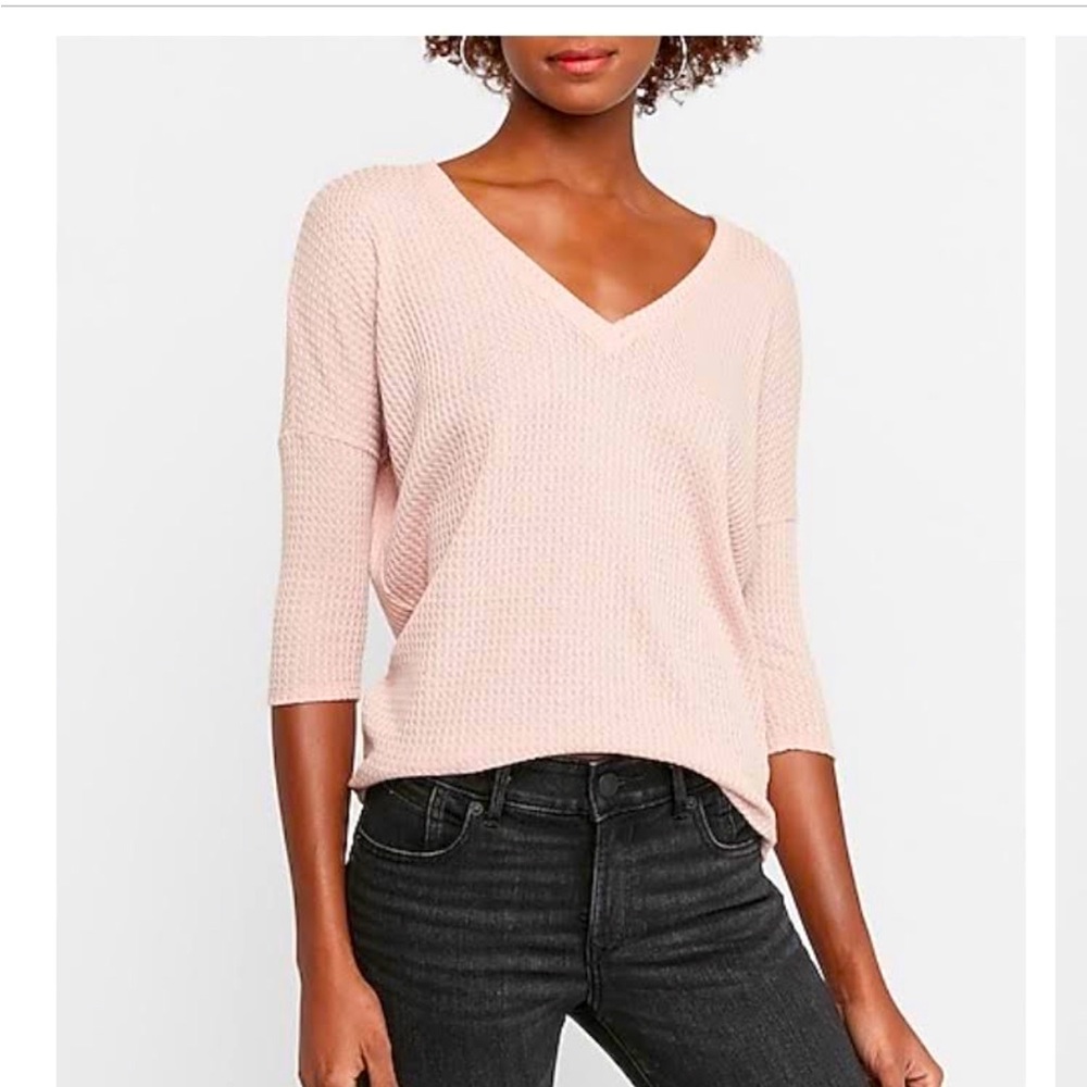 NWOT Express Soft Waffle Knit V-Neck London Tee
